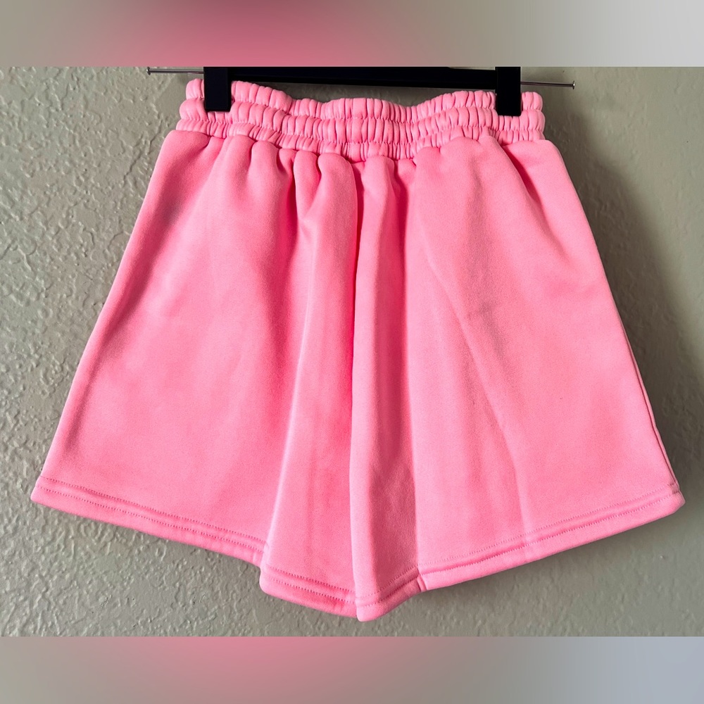 Shein women’s shorts size S NWOT Pink - Picture 2 of 6
